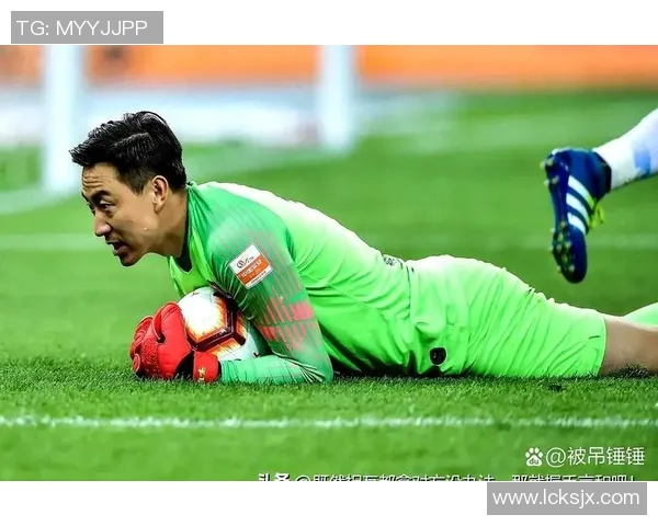 18岁国足新星引德甲双雄争抢门兴狼堡争相出手欲签约