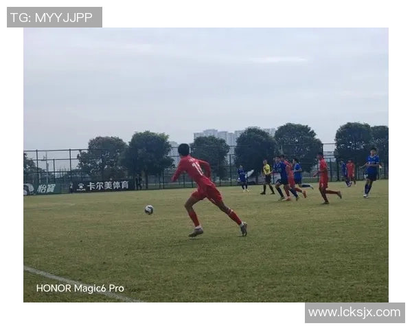 亚泰在全国足球青少年精英联赛U15首阶段惜败深圳队比分为3比4 亚泰在全国足球青少年精英联赛U15首阶段惜败深圳队比分为3比4