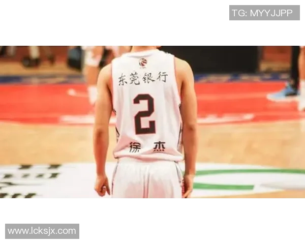 徐杰锁定男篮亚洲杯名额CBA暴力控卫身价骤降引发热议